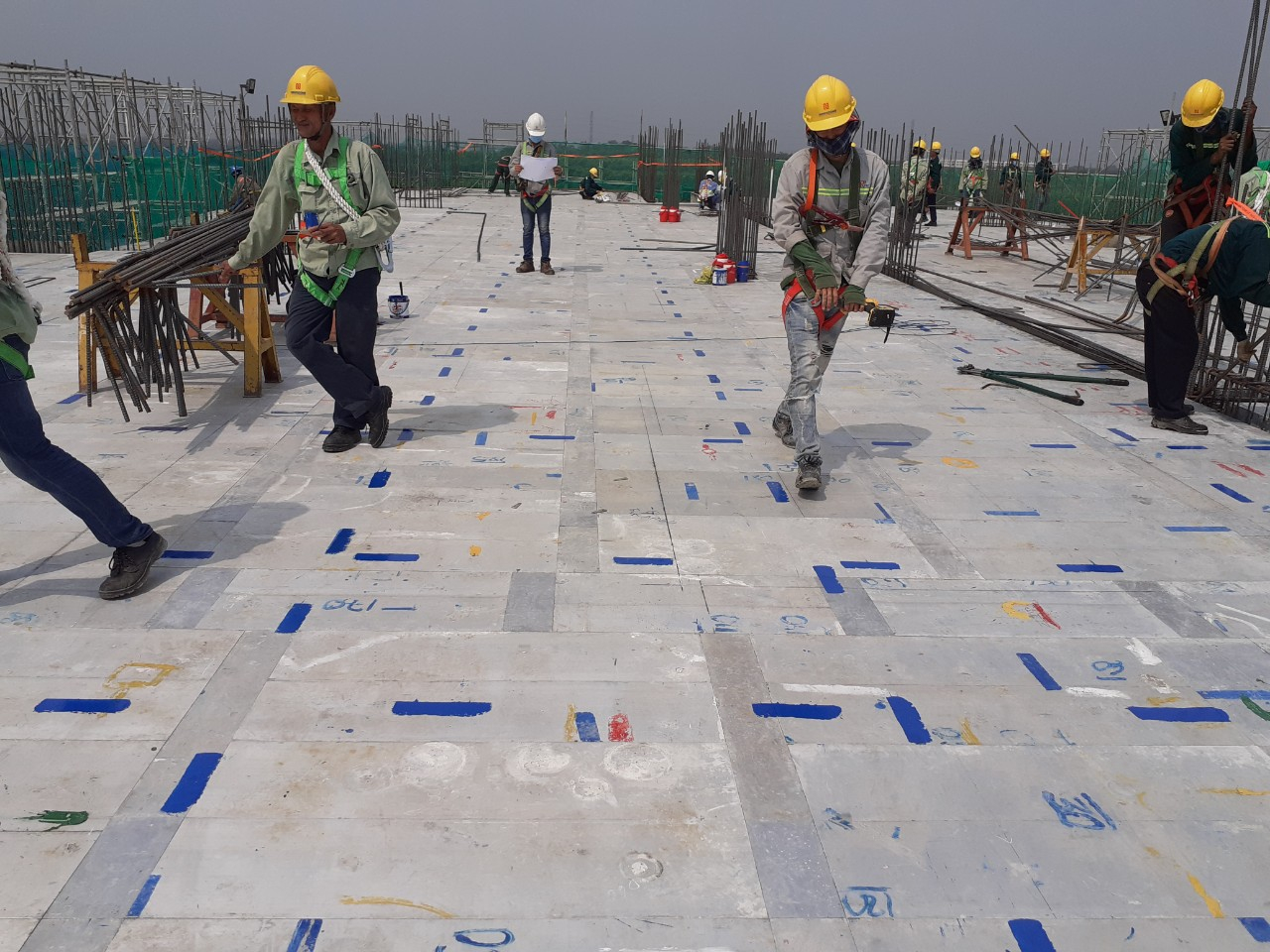 quy trình thi công cáp dự ứng lực lắp dựng cốp pha