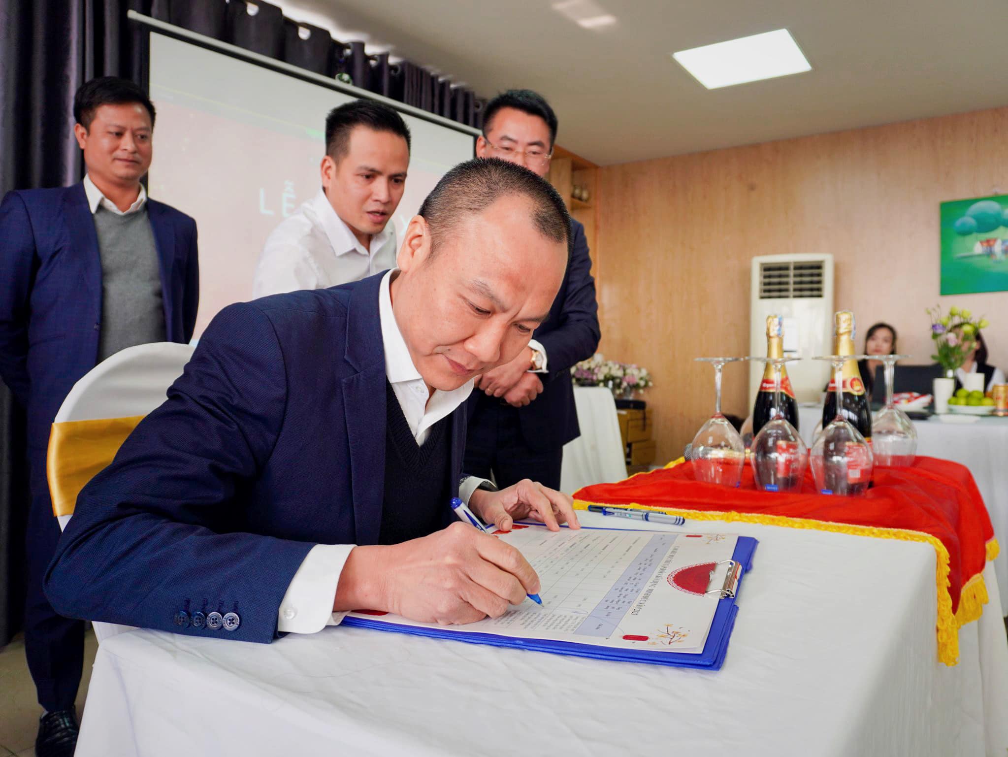 Lễ ký kết mục tiêu 2023 cảu MĐG 