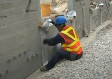 lap-dat-vai-loc-dia-ky-thuat-trong-tuong-chan-co-cot