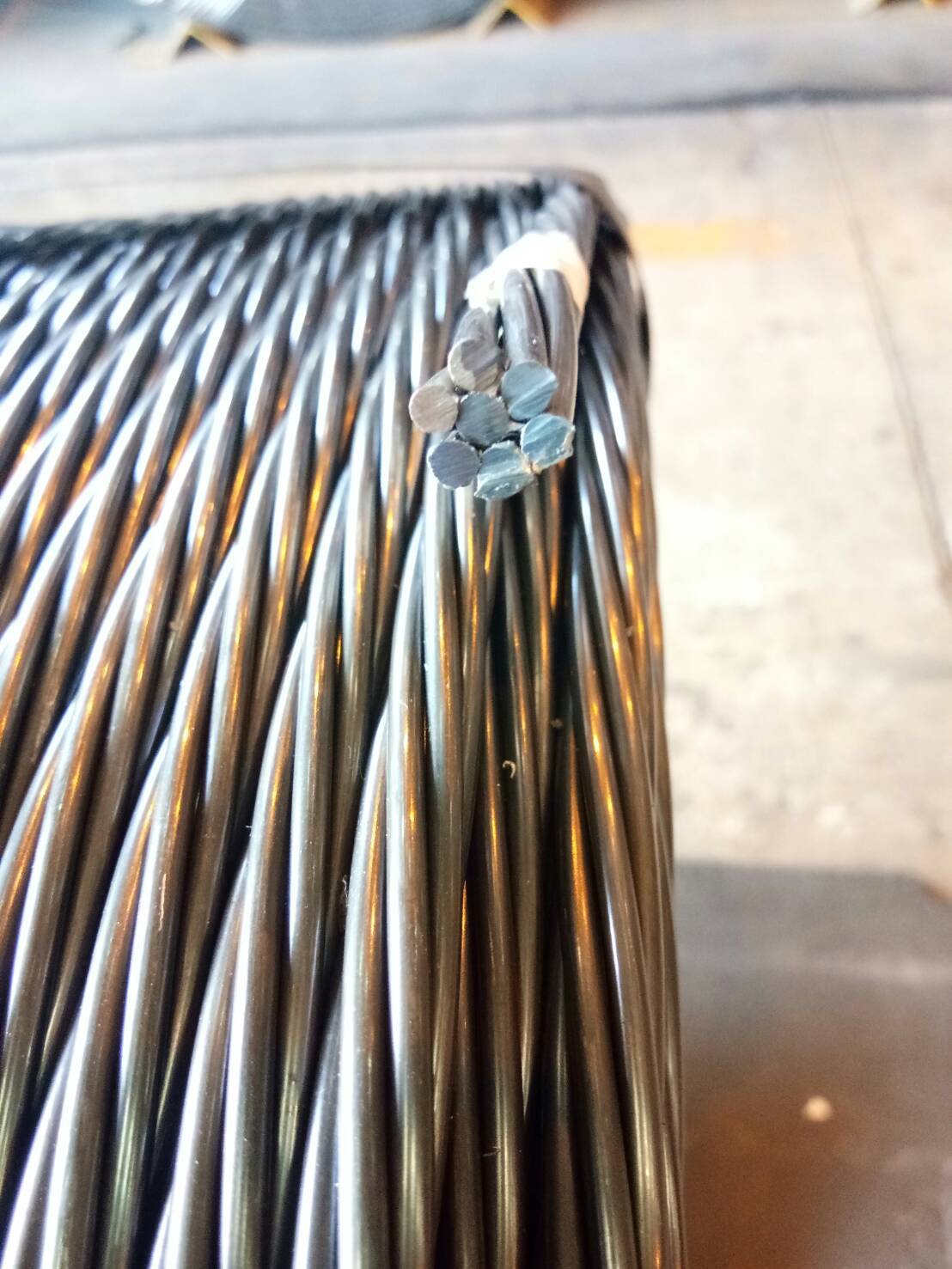 cáp dự ứng lực