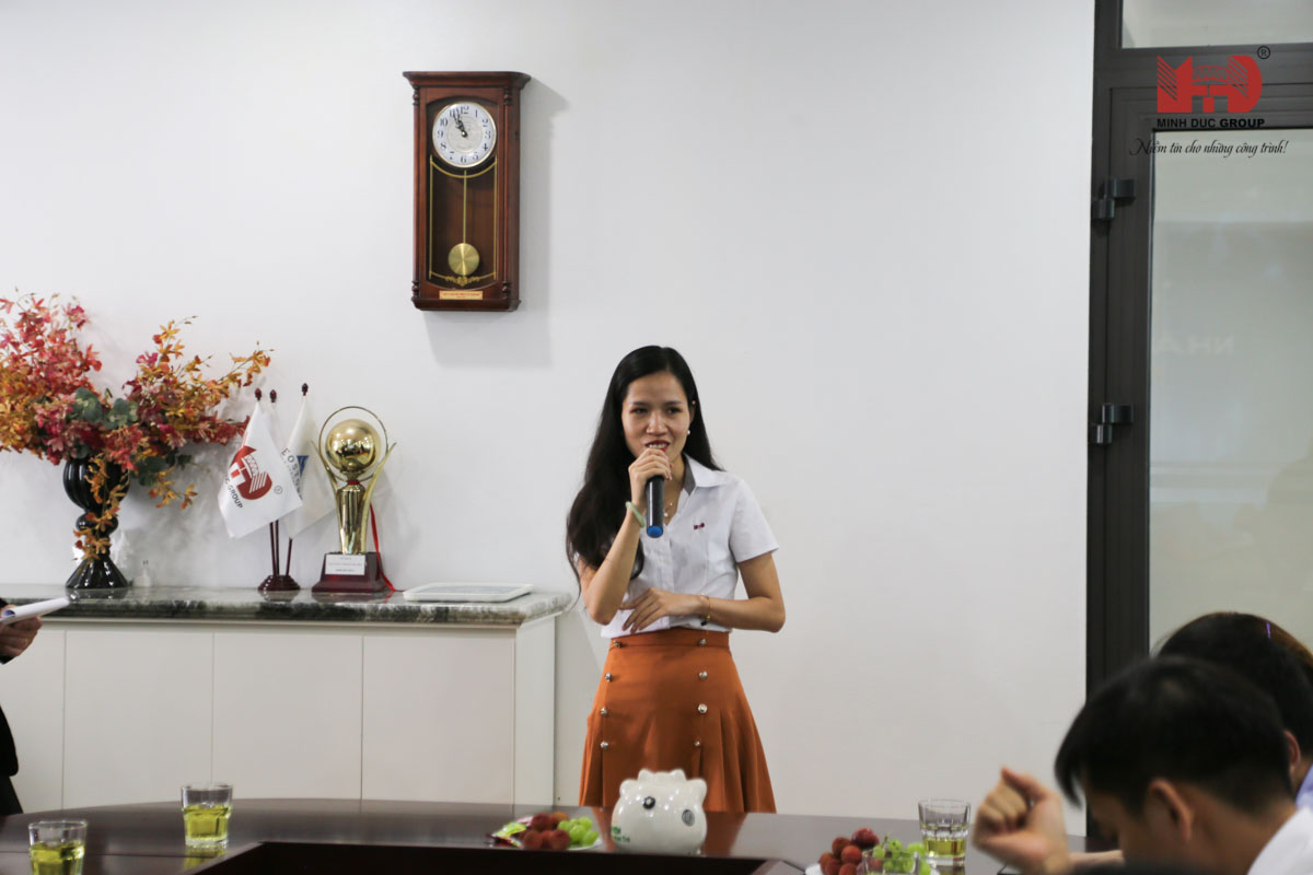 Tập đoàn xây dựng Minh Đức bổ nhiệm bà Quỳnh Anh vị trí trưởng phòng Xuất nhập khẩu
