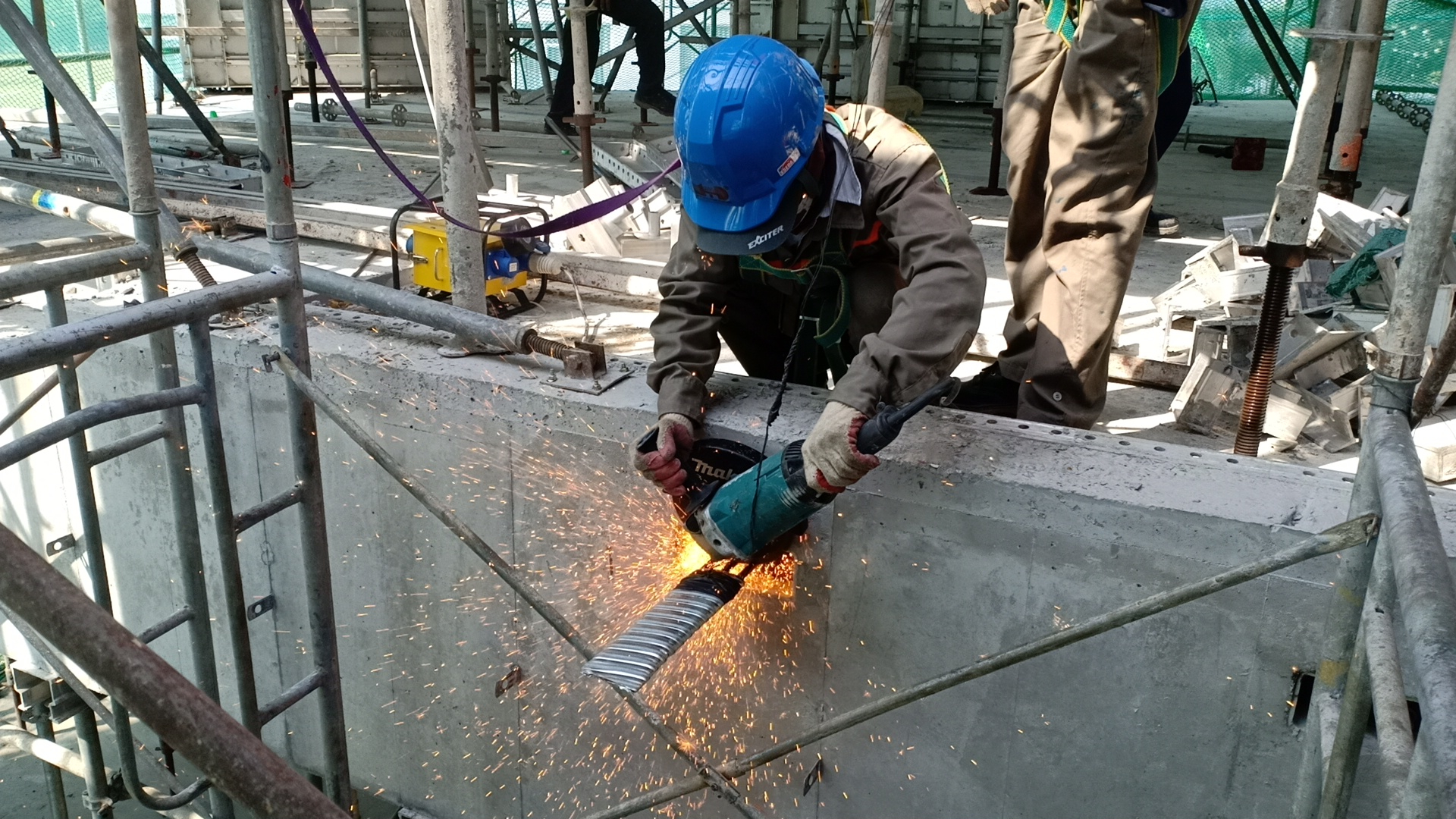 quy trình thi công cáp dự ứng lực