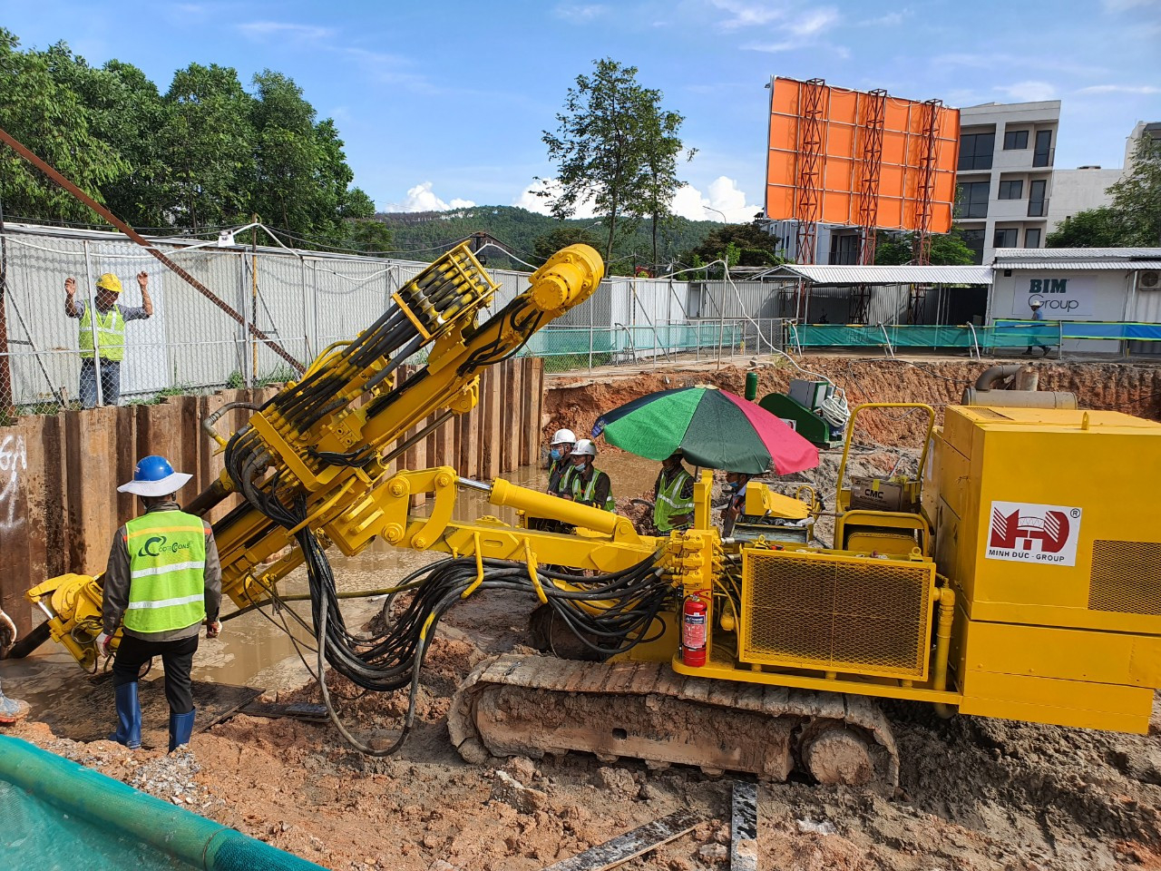 thi công neo tạm thời